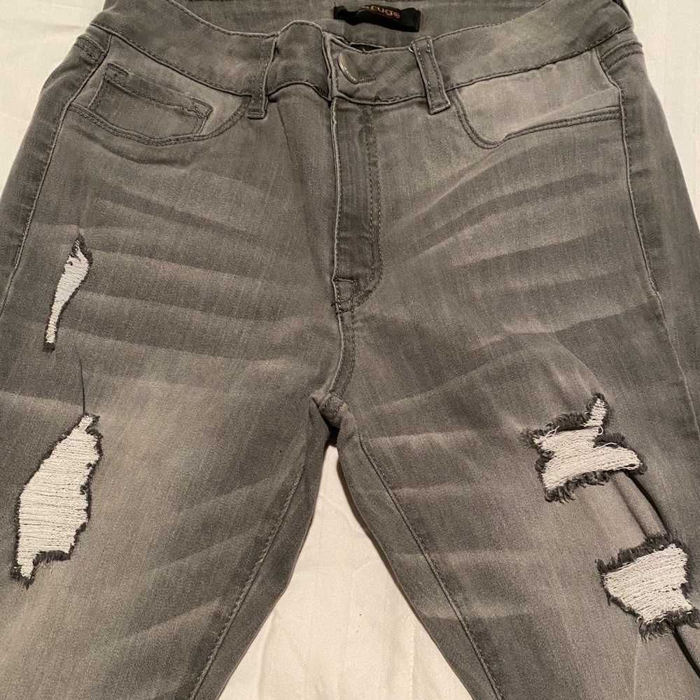 Refuge Ripped Jeans - Picture 2 of 4